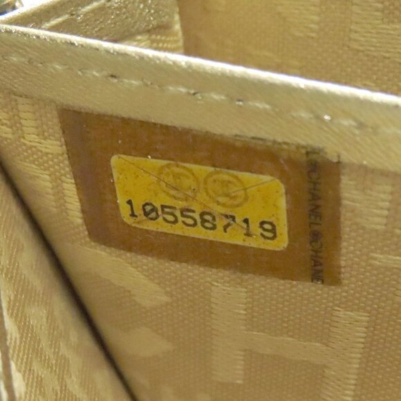 CHANEL Blue Logo Wallet - Picture 6 of 11